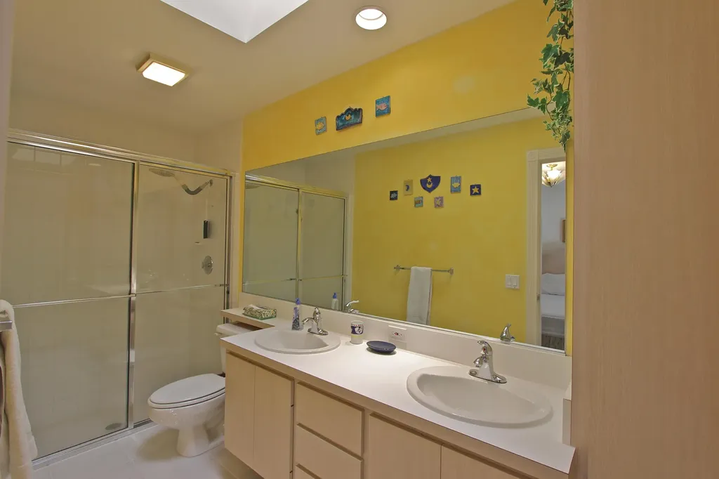 10201 Chapman Oak Court Palm Beach Gardens FL 33410