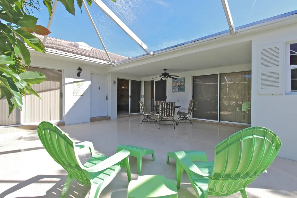10201 Chapman Oak Court Palm Beach Gardens FL 33410