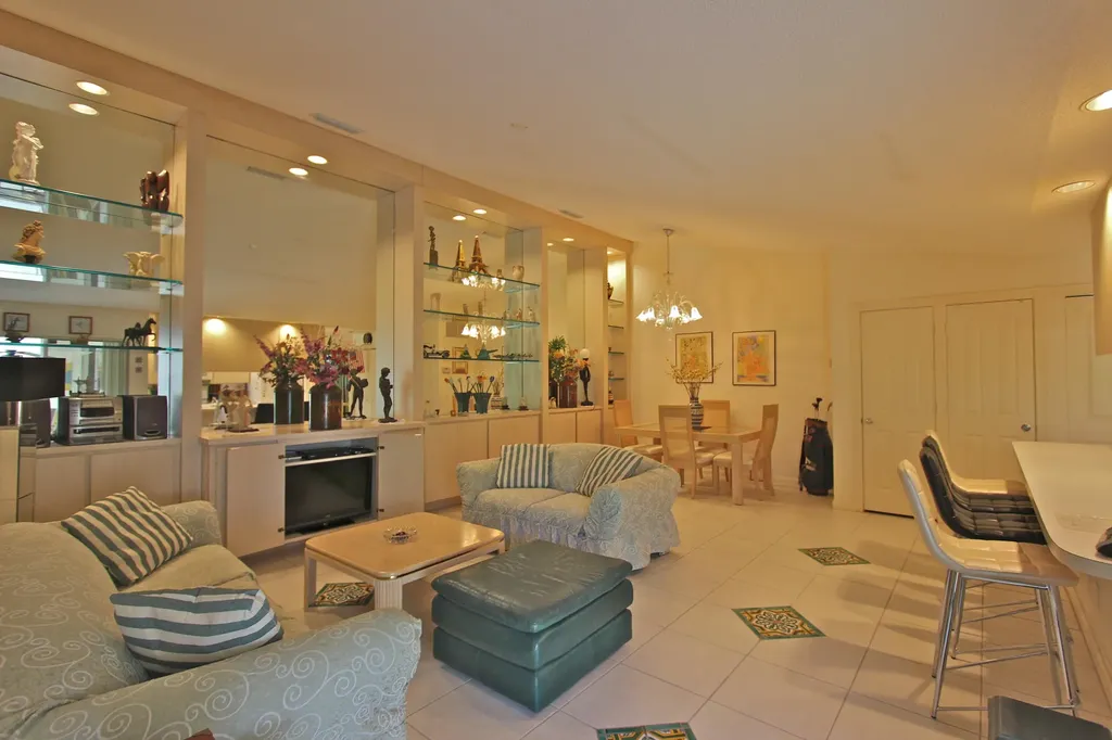 10201 Chapman Oak Court Palm Beach Gardens FL 33410