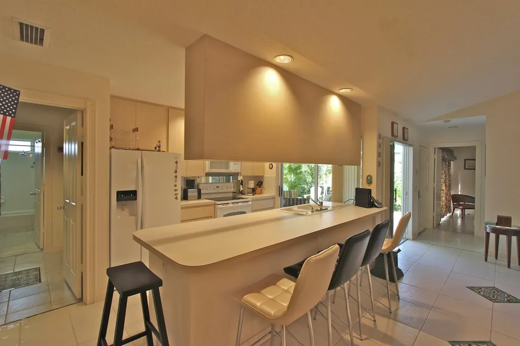 10201 Chapman Oak Court Palm Beach Gardens FL 33410