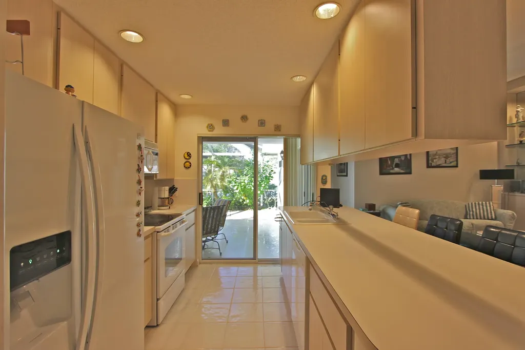 10201 Chapman Oak Court Palm Beach Gardens FL 33410