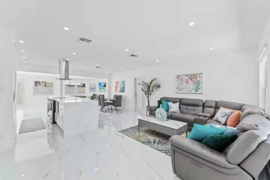 1713 NE NE 7th Terrace NE Fort Lauderdale FL 33305