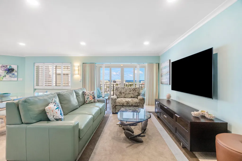 86 Macfarlane Drive Delray Beach FL 33483