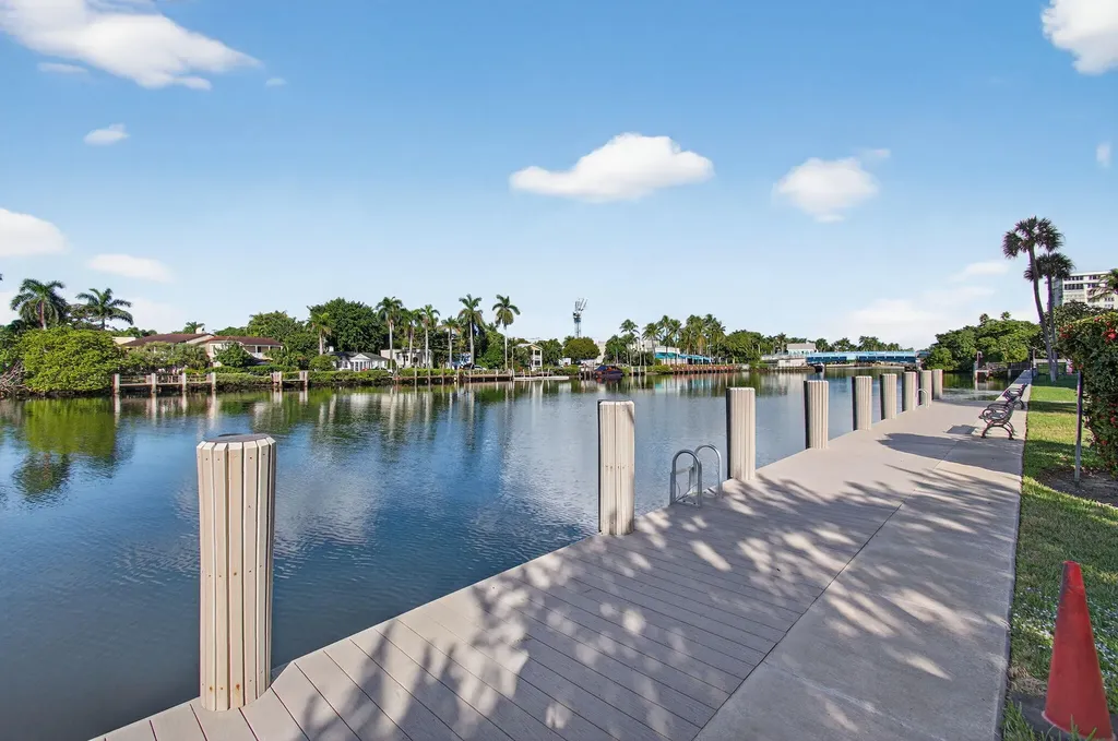 86 Macfarlane Drive Delray Beach FL 33483
