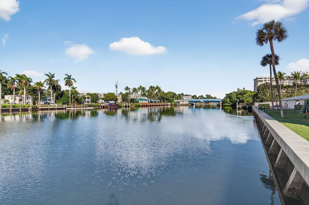 86 Macfarlane Drive Delray Beach FL 33483