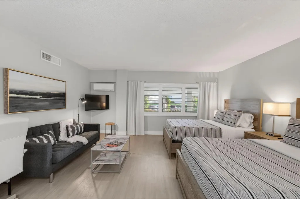86 Macfarlane Drive Delray Beach FL 33483