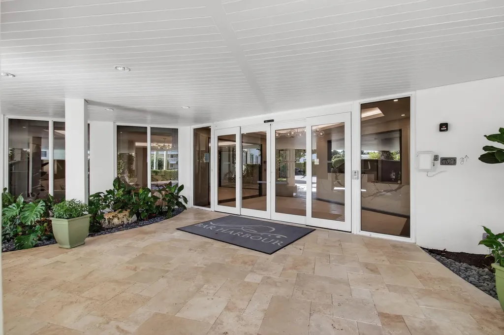 86 Macfarlane Drive Delray Beach FL 33483