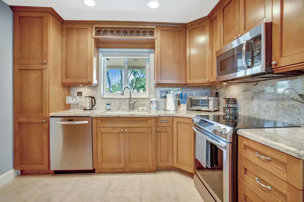 1248 SE 8th Street Deerfield Beach FL 33441