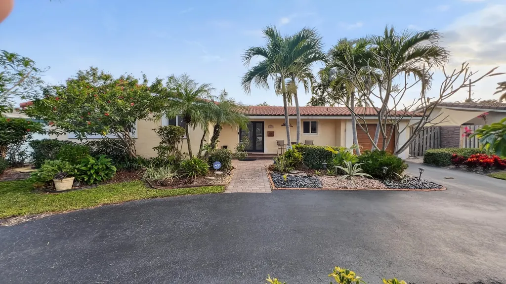 1248 SE 8th Street Deerfield Beach FL 33441