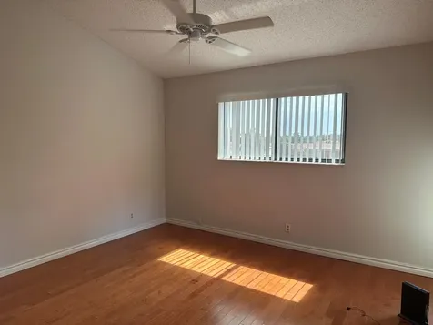 21 Via De Casas Sur Boynton Beach FL 33426