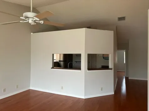 21 Via De Casas Sur Boynton Beach FL 33426