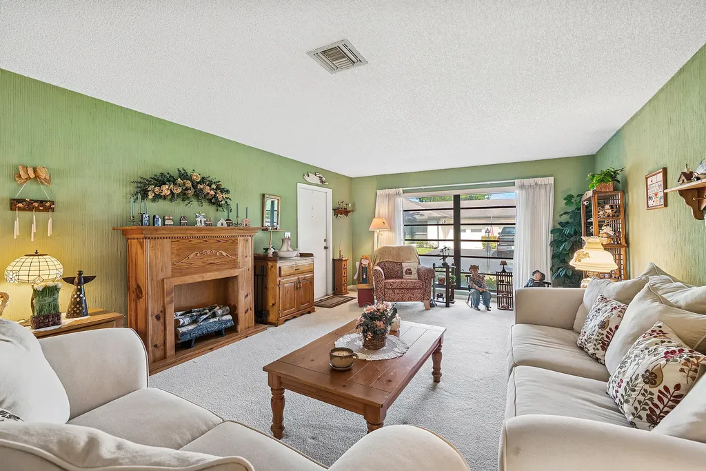 4866 Equestrian Road Boynton Beach FL 33436