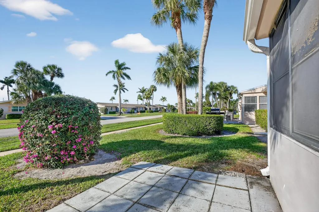 2667 Dudley Drive West Palm Beach FL 33415