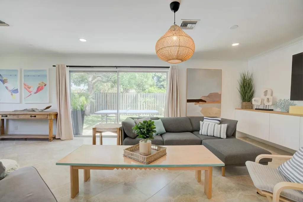 547 Marlin Road North Palm Beach FL 33408