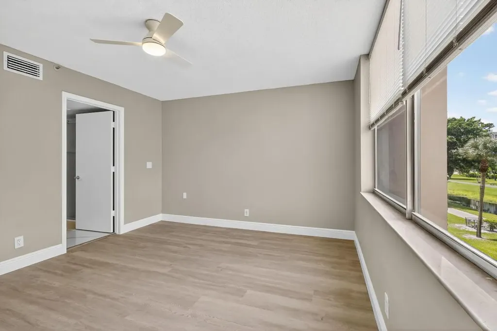 14527 Bonaire Delray Beach FL 33446