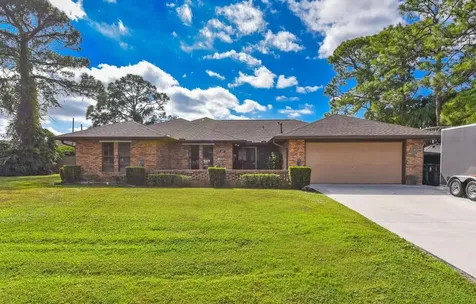 844 SE Kendall Avenue Port St Lucie FL 34983