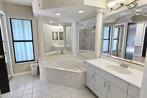 844 SE Kendall Avenue Port St Lucie FL 34983