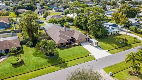 844 SE Kendall Avenue Port St Lucie FL 34983