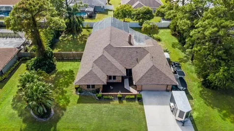 844 SE Kendall Avenue Port St Lucie FL 34983