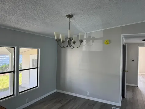 83 Flores Del Norte Fort Pierce FL 34951