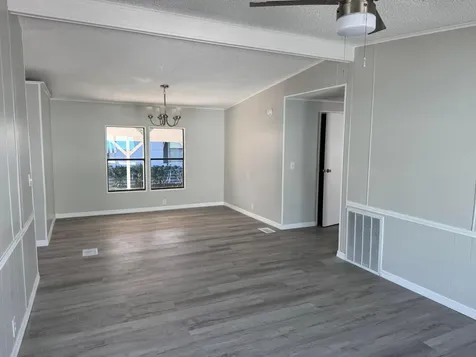 83 Flores Del Norte Fort Pierce FL 34951