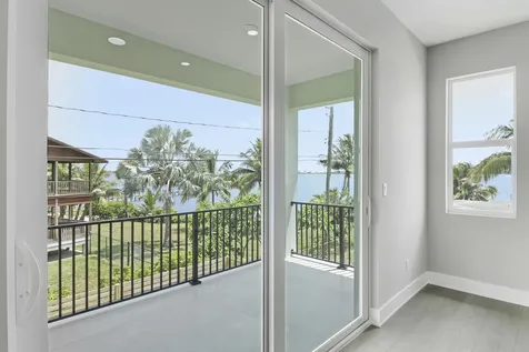 1013 NE Orange Avenue Jensen Beach FL 34957