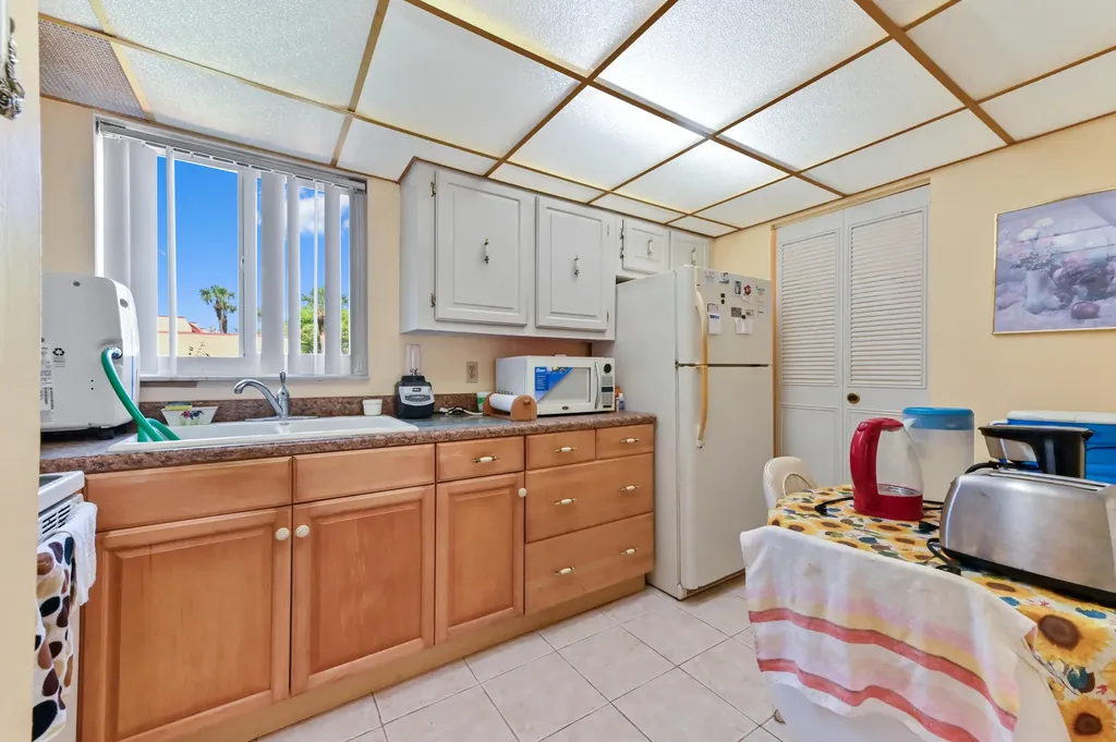 368 Lake Frances Drive West Palm Beach FL 33411