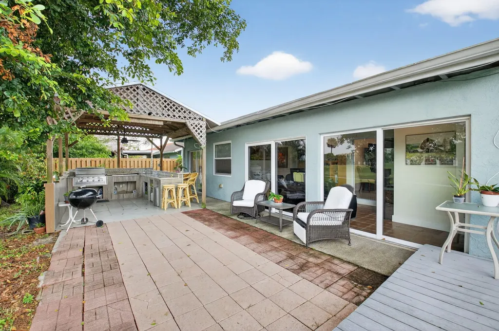 23265 SW 61st Avenue Boca Raton FL 33428