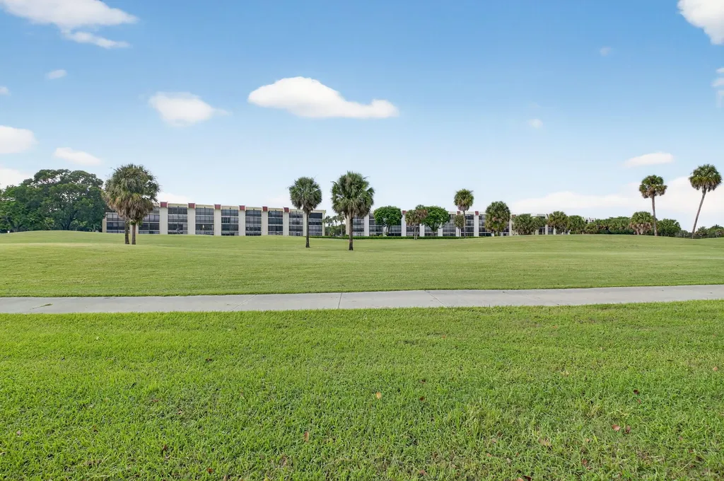 23265 SW 61st Avenue Boca Raton FL 33428