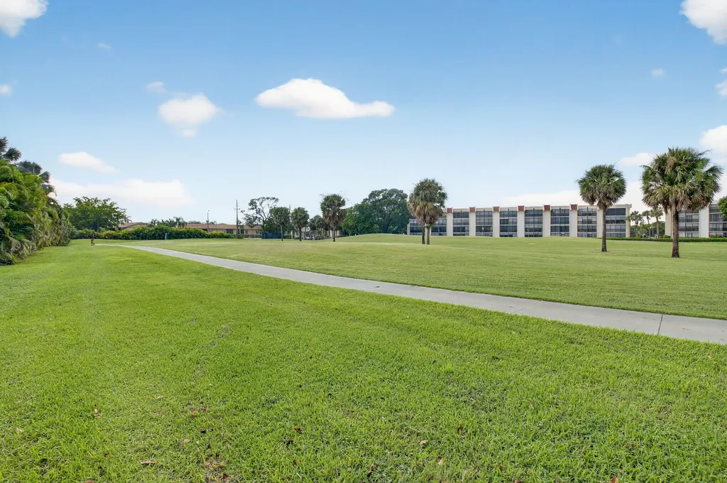23265 SW 61st Avenue Boca Raton FL 33428