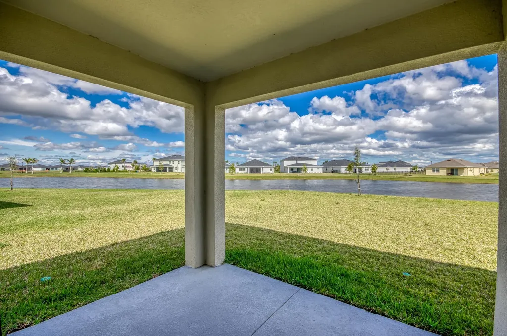 9767 SW Triton Way Port St Lucie FL 34987