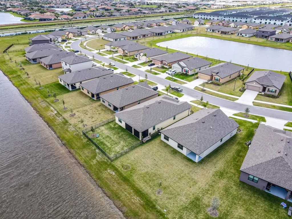 9767 SW Triton Way Port St Lucie FL 34987