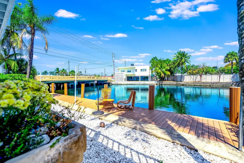 2200 NE 26th Street Wilton Manors FL 33305