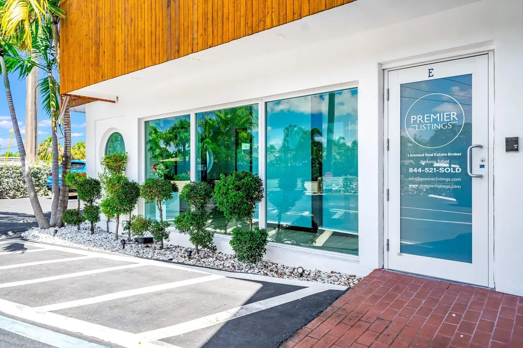 2200 NE 26th Street Wilton Manors FL 33305