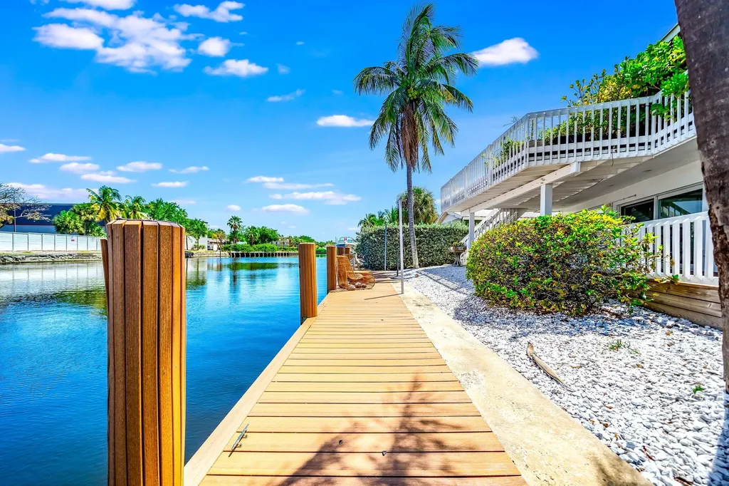 2200 NE 26th Street Wilton Manors FL 33305