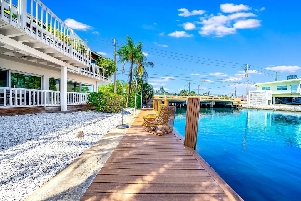 2200 NE 26th Street Wilton Manors FL 33305