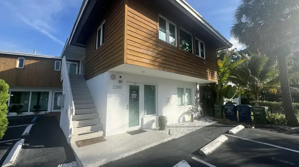 2200 NE 26th Street Wilton Manors FL 33305