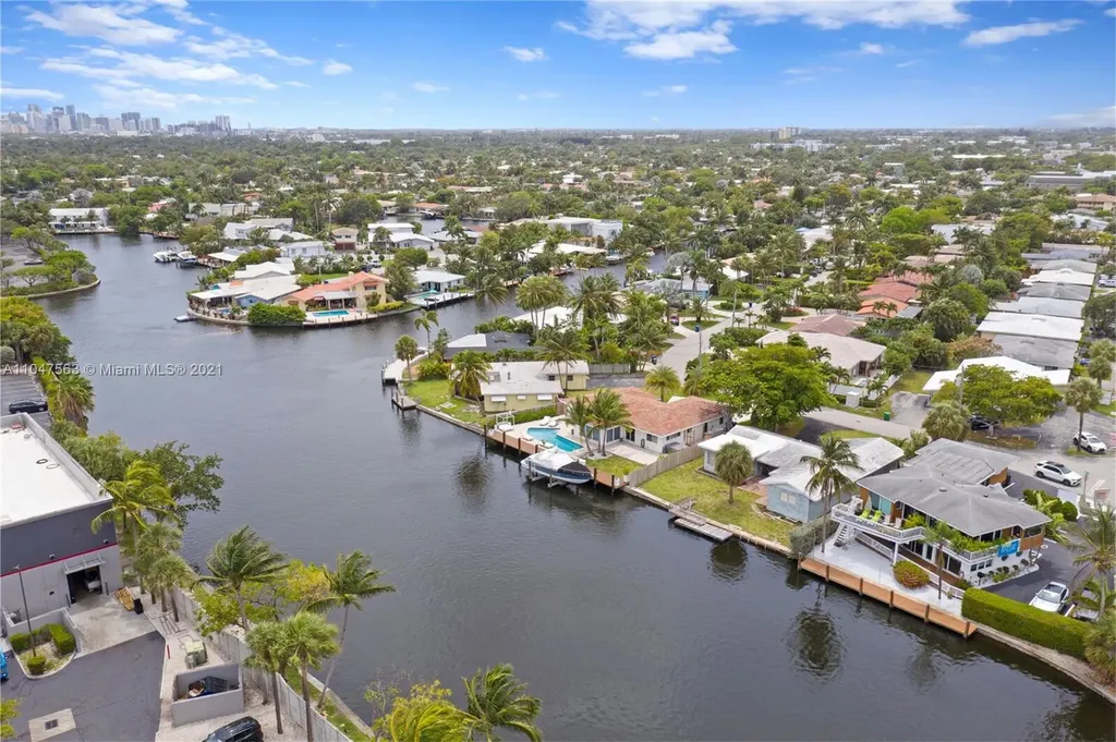 2200 NE 26th Street Wilton Manors FL 33305