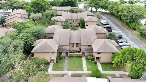 2206 NW 39th Avenue Coconut Creek FL 33066