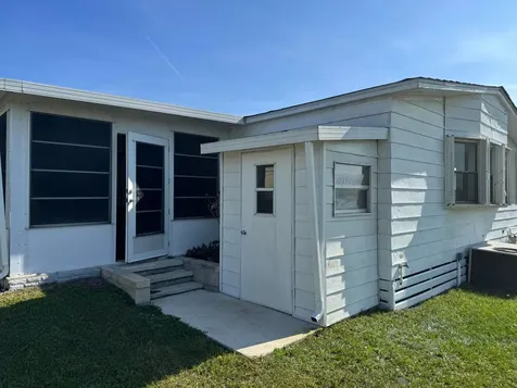 43 Las Casitas Court Fort Pierce FL 34951
