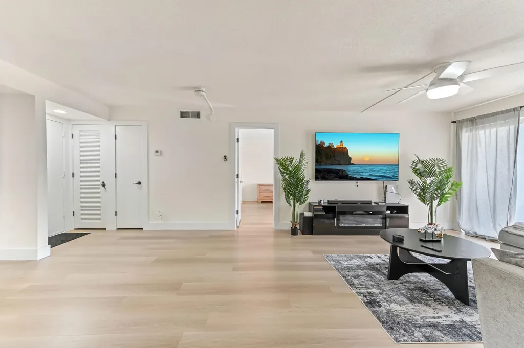 1428 SE 4th Avenue Deerfield Beach FL 33441