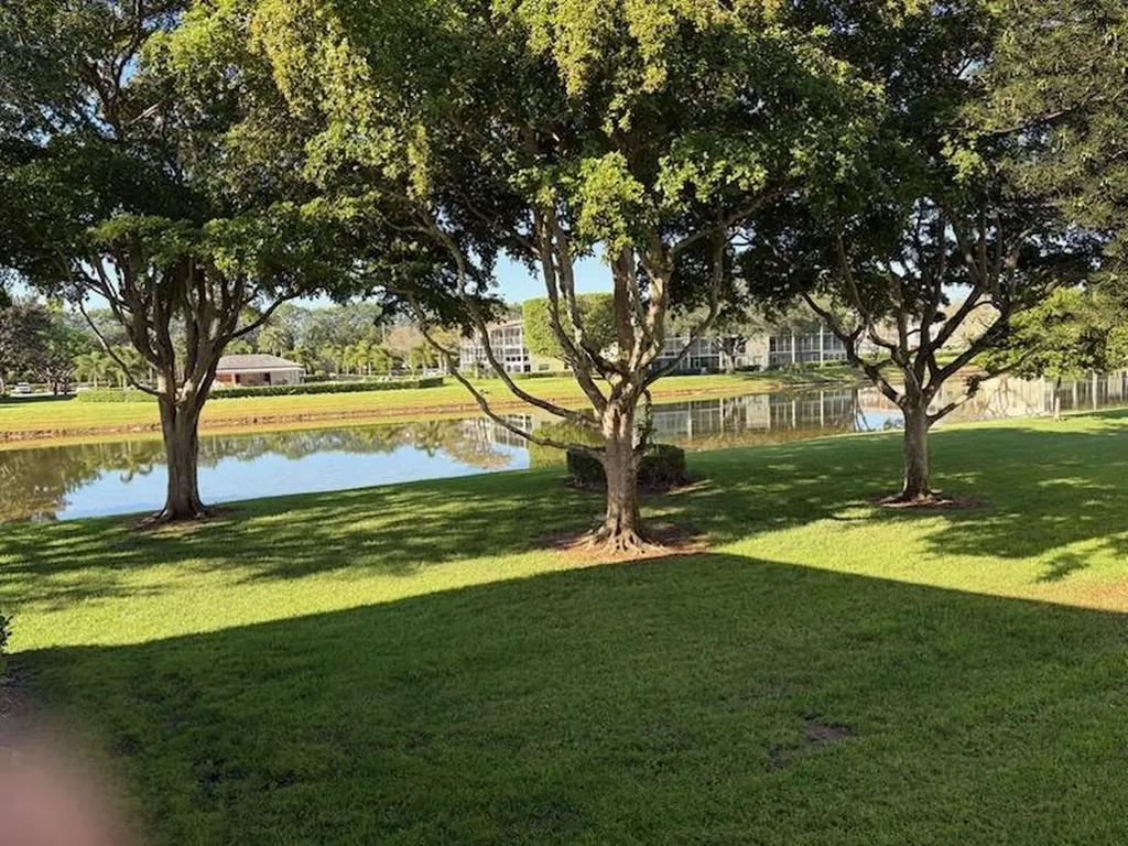 313 Dorset H Boca Raton FL 33434