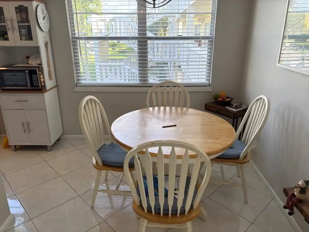 313 Dorset H Boca Raton FL 33434