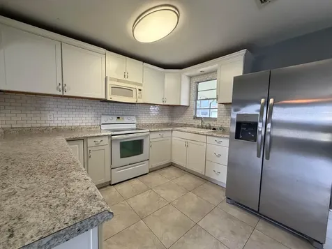 2013 SW Burman Lane Port St Lucie FL 34984