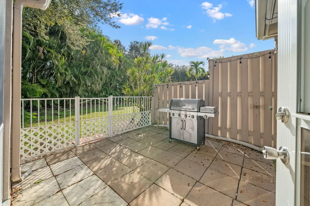 6677 Southport Drive Boynton Beach FL 33472