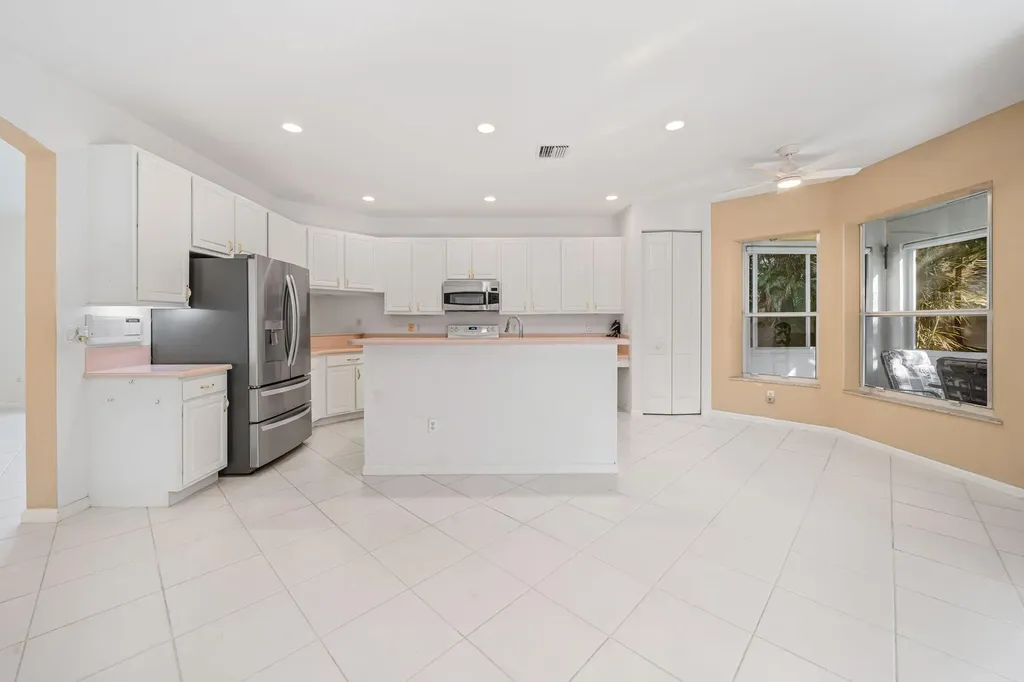 6677 Southport Drive Boynton Beach FL 33472
