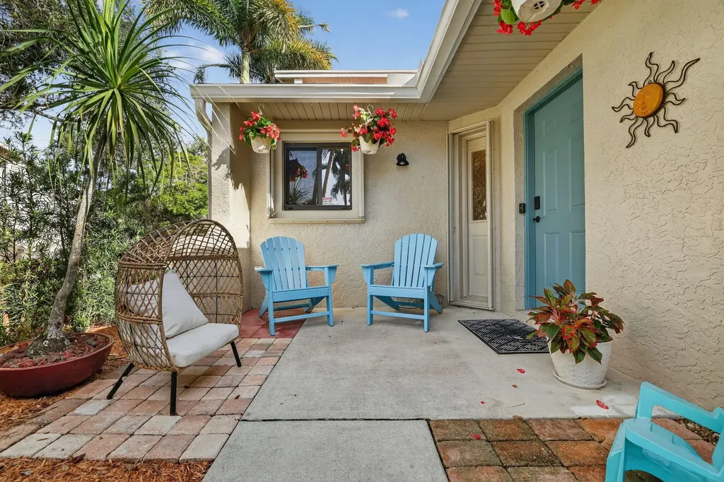1631 SW Crossing Circle Palm City FL 34990