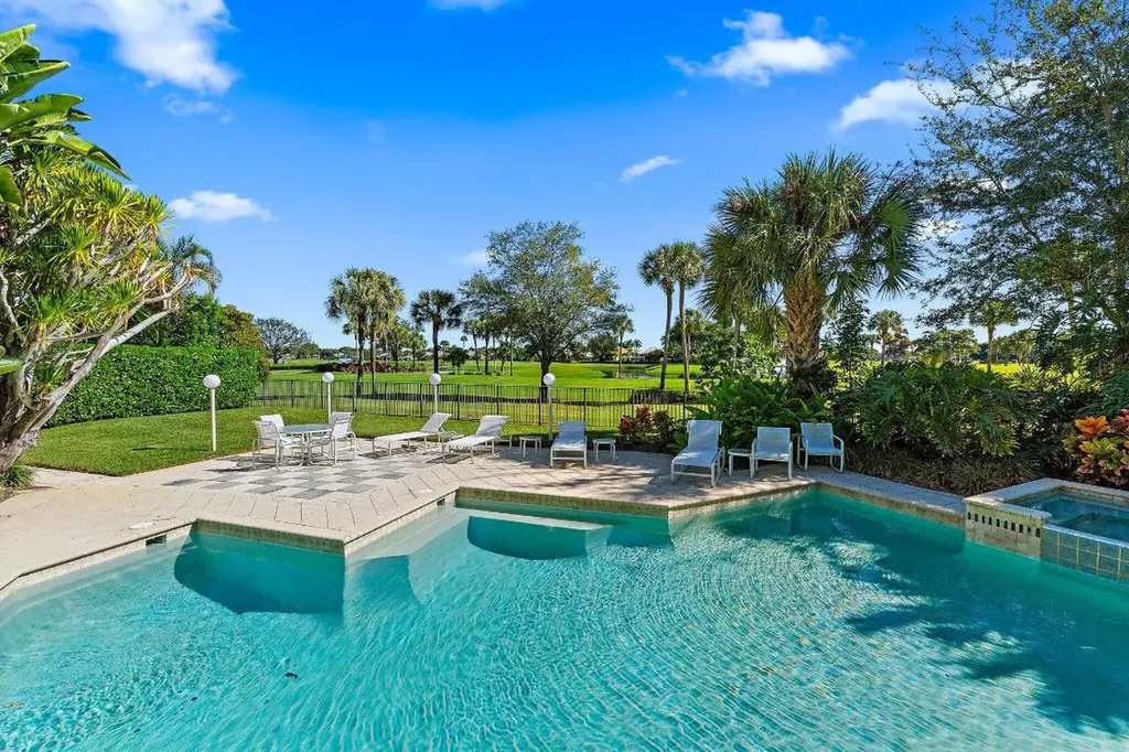 59 Saint George Place Palm Beach Gardens FL 33418
