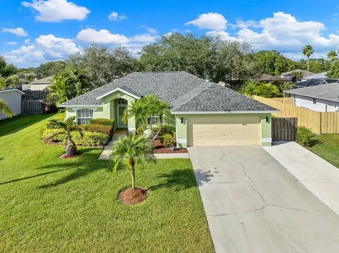 1374 SE Concha Street Port St Lucie FL 34983