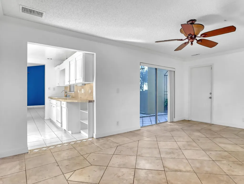 10404 Carmen Lane Royal Palm Beach FL 33411